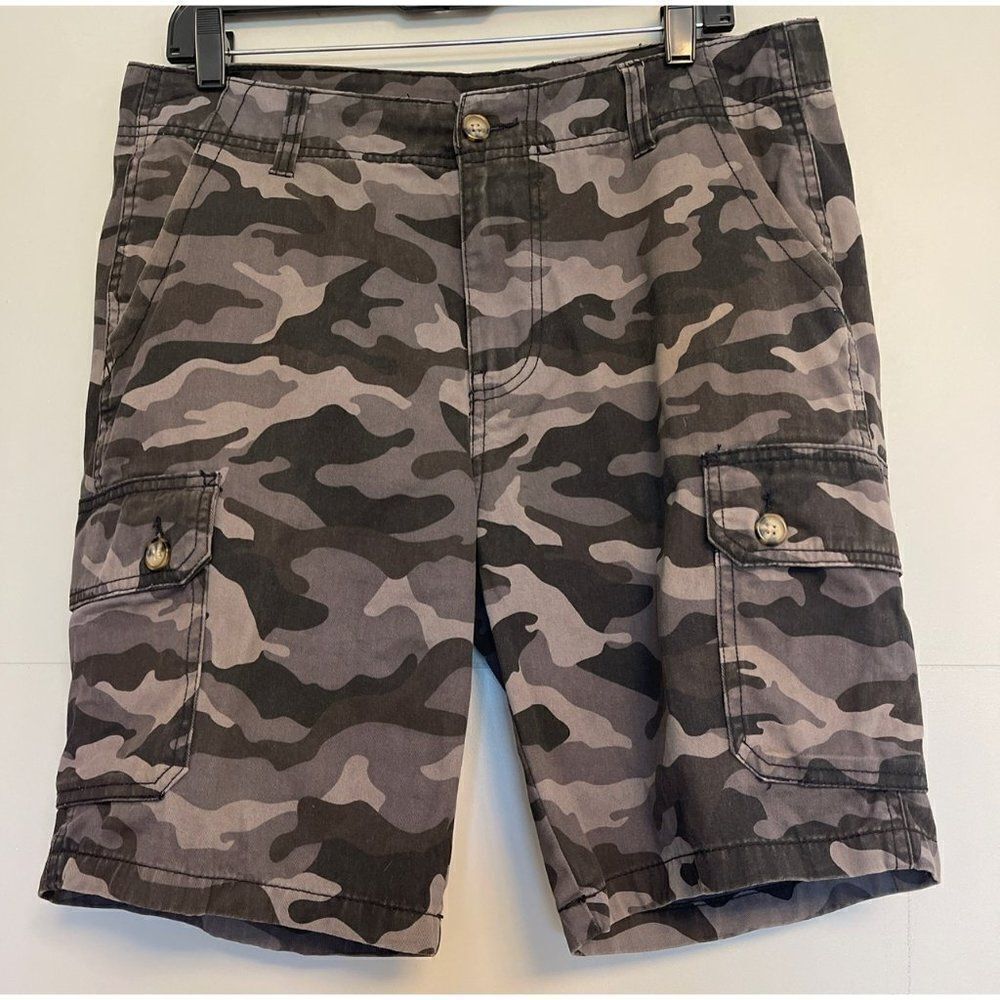 Highland Men’s Black Camouflage Cargo Short Pant Size 34